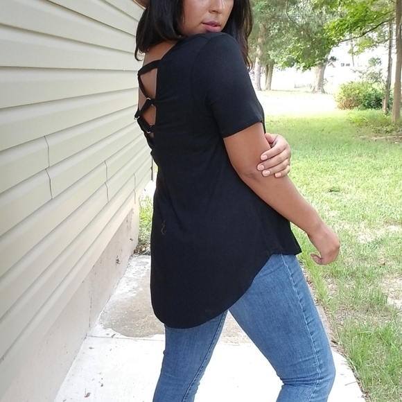 NOT SO BASIC BLACK TEE SHIRT CRISS CROSS BACK TOP - Picture 3 of 5